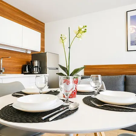 Magnolia Baltic 홈스테이 슈비노우이스쳬